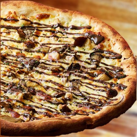 Thin Crust: Mushroom at Deepend Pizza