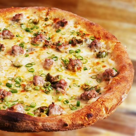 Thin Crust: White Sausage 2.0 at Deepend Pizza